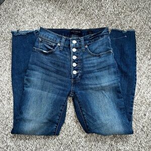 Lucky Brand Button Fly Cropped Blue Jeans